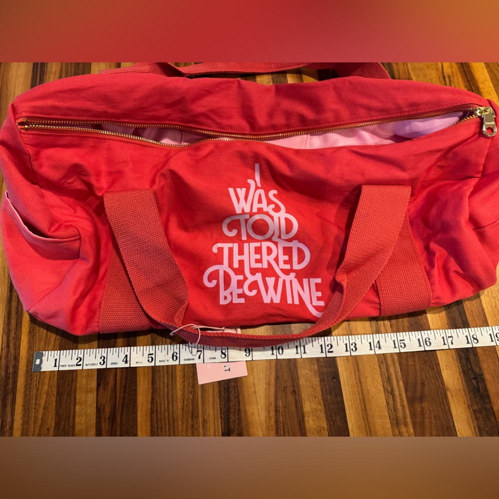 Red & Pink Duffle Tote Bag - Picture 8 of 9